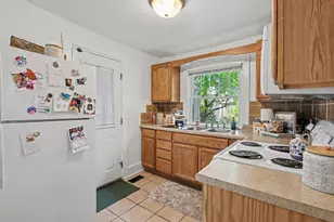 548 Surby Ave, Battle Creek, MI 49015 - Photo 7