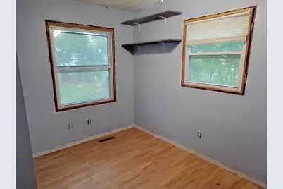 1301 Linden Drive, Muskegon, MI 49445 - Photo 9