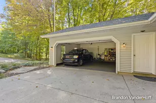 8925 Sorrento Ridge Dr SE, Byron Center, MI 49315 - Photo 33
