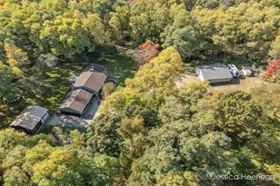 3667 10 Mile Rd NE, Rockford, MI 49341 - Photo 5