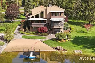 5650 10 Mile Rd NE, Rockford, MI 49341 - Photo 7