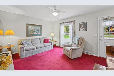 1864 Woodrun Drive SE, Lowell, MI 49331 - Photo 5