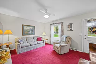 1864 Woodrun Dr SE, Lowell, MI 49331 - Photo 5