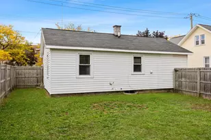 927 Aberdeen St NE, Grand Rapids, MI 49505 - Photo 19