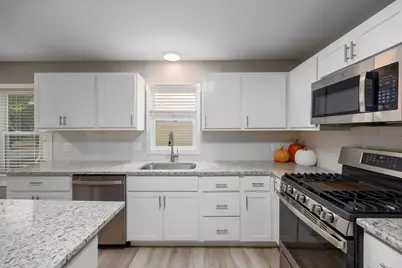 927 Aberdeen Street NE, Grand Rapids, MI 49505 - Photo 13
