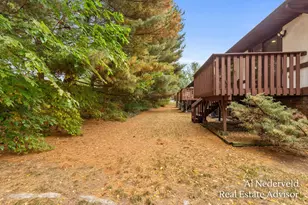 4535 Bekinshire Dr NW, Comstock Park, MI 49321 - Photo 21