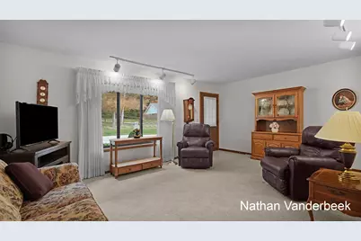 230 S State Street #101, Zeeland, MI 49464 - Photo 5