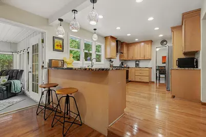 2208 Ontonagon Avenue SE, Grand Rapids, MI 49506 - Photo 5