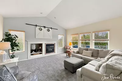 8621 Sun Park Drive, Zeeland, MI 49464 - Photo 3