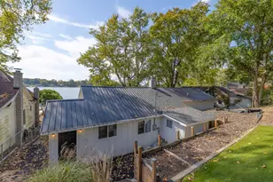 68424 Dailey Rd, Edwardsburg, MI 49112 - Photo 5