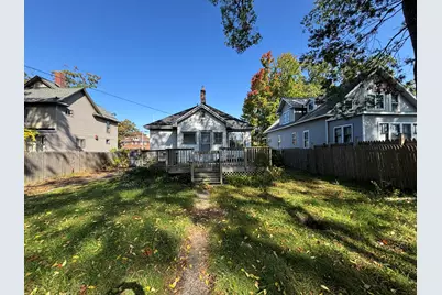 235 W Larch Avenue, Muskegon, MI 49441 - Photo 3