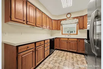 221 Pippin Drive NW, Sparta, MI 49345 - Photo 7