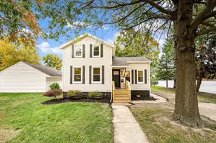 107 E Lincoln Ave, Zeeland, MI 49464 - Photo 3
