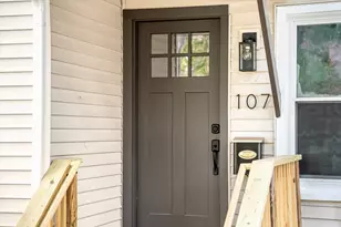 107 E Lincoln Ave, Zeeland, MI 49464 - Photo 5