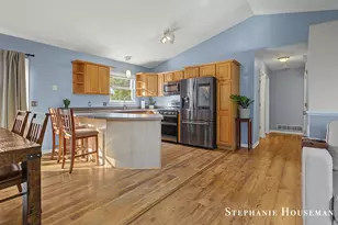 3072 Stonewood St NW, Grand Rapids, MI 49504 - Photo 5