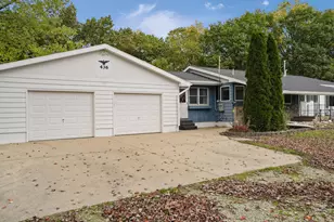436 Stauffer Dr, Hastings, MI 49058 - Photo 5