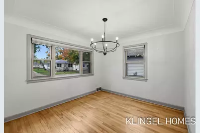1054 W Larch Avenue, Muskegon, MI 49441 - Photo 9
