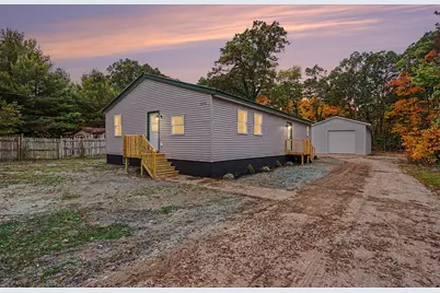 1293 West Street, Muskegon, MI 49442 - Photo 1
