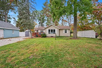 2699 Memorial Drive, Muskegon, MI 49445 - Photo 3