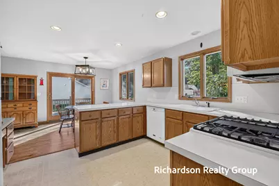 13496 Oakfield Lane, Grand Haven, MI 49417 - Photo 13