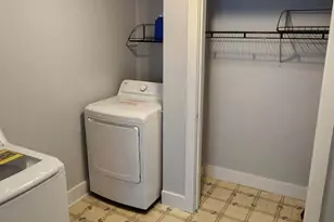 404 S Jefferson St, Hastings, MI 49058 - Photo 9