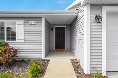 1010 W Villas Drive, Vicksburg, MI 49097 - Photo 3