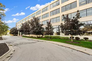 801 Broadway Ave NW, Grand Rapids, MI 49504 - Photo 31