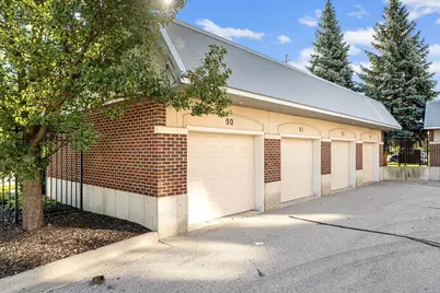 801 Broadway Avenue NW #446, Grand Rapids, MI 49504 - Photo 45