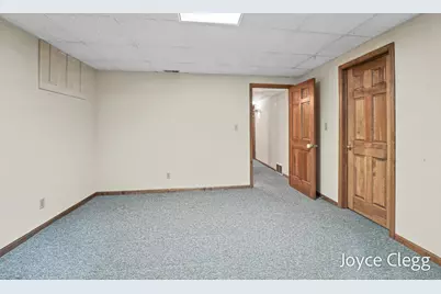 12087 Sandy Woods Drive, Grand Haven, MI 49417 - Photo 31
