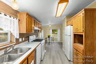 1556 Pinedale Dr, Hastings, MI 49058 - Photo 13