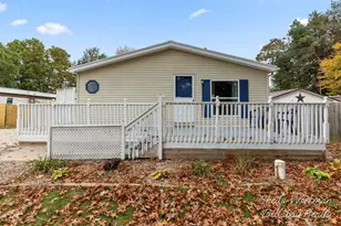 1556 Pinedale Dr, Hastings, MI 49058 - Photo 1