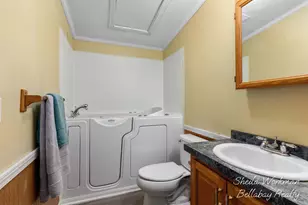1556 Pinedale Dr, Hastings, MI 49058 - Photo 23