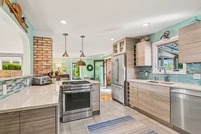 81 Clinton Street, South Haven, MI 49090 - Photo 13
