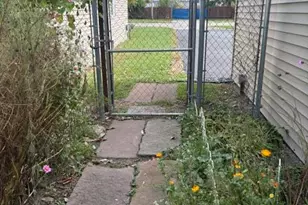 2701 Sheridan Ave, Saginaw, MI 48601 - Photo 9