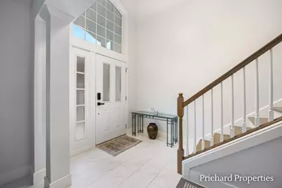 5715 W Grove Drive SE, Kentwood, MI 49512 - Photo 5