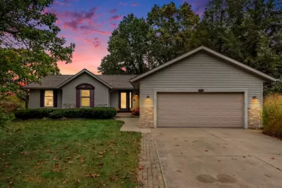 941 Niagara Drive, Lawton, MI 49065 - Photo 1