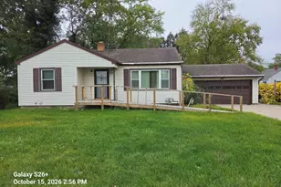 1858 Broadway, Benton Harbor, MI 49022 - Photo 1