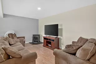 24 Meadowridge Dr, Coldwater, MI 49036 - Photo 37