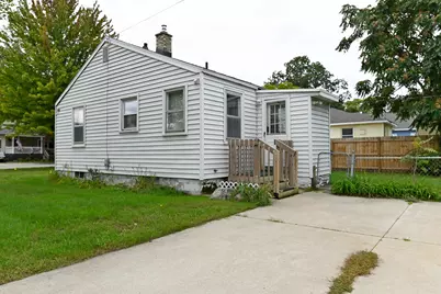 1549 Pennoyer Avenue, Grand Haven, MI 49417 - Photo 3