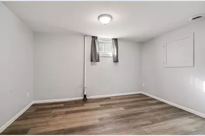 106 Marshall Street, Jackson, MI 49202 - Photo 11