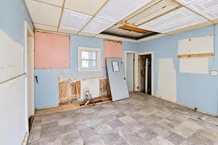 221 E Washington St, Coldwater, MI 49036 - Photo 5