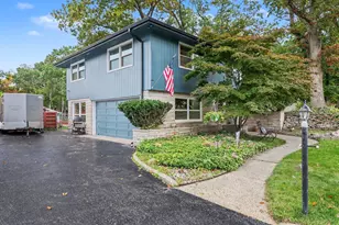 5239 Bronson Blvd, Portage, MI 49024 - Photo 3