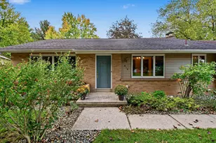 859 Paradise Lake Dr SE, Grand Rapids, MI 49546 - Photo 9