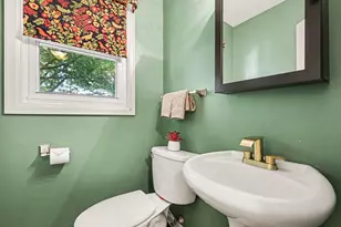 6833 Aleda Ave SE, Grand Rapids, MI 49508 - Photo 11