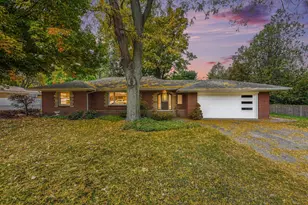 1005 Carpenter Ave NW, Grand Rapids, MI 49504 - Photo 1