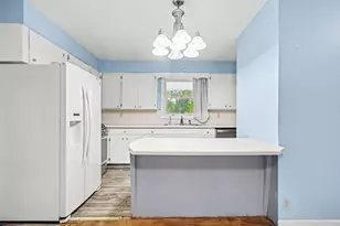 244 N 23rd Street N, Springfield, MI 49037 - Photo 13