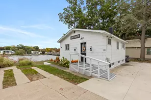 16833 Lake Rd, Spring Lake, MI 49456 - Photo 1
