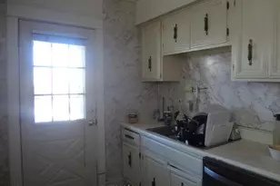 1328 W Michigan Ave, Lansing, MI 48915 - Photo 11