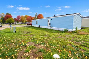 5489 Alpine Avenue Northwest, Comstock Park, MI 49321 - Photo 15