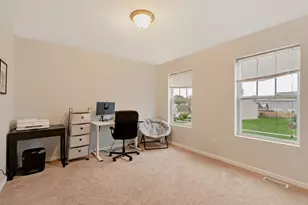 10126 Castle Creek Cir, Galesburg, MI 49053 - Photo 25